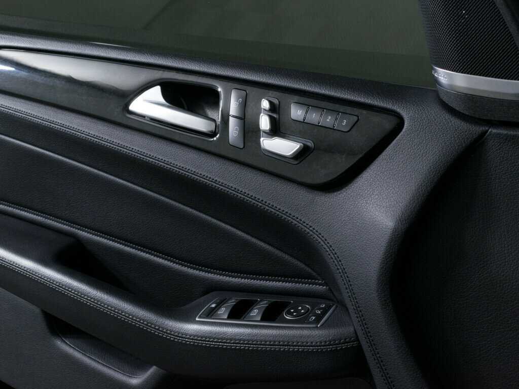 Купить Mercedes-Benz GLE с пробегом. Фото: #17