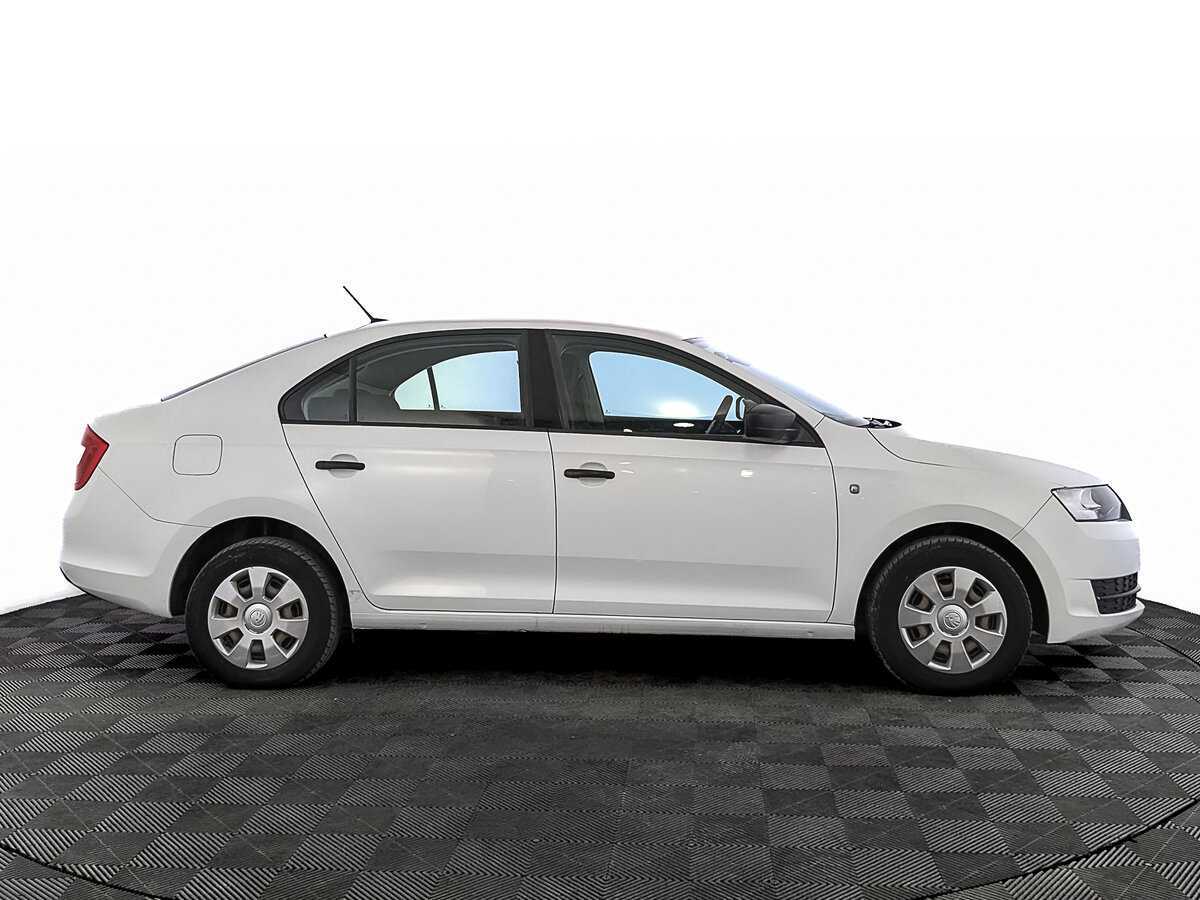 Купить Skoda Rapid с пробегом. Фото: #3