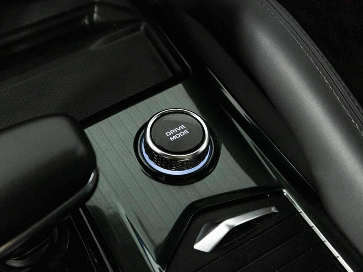 Купить Geely Monjaro с пробегом. Фото: #22