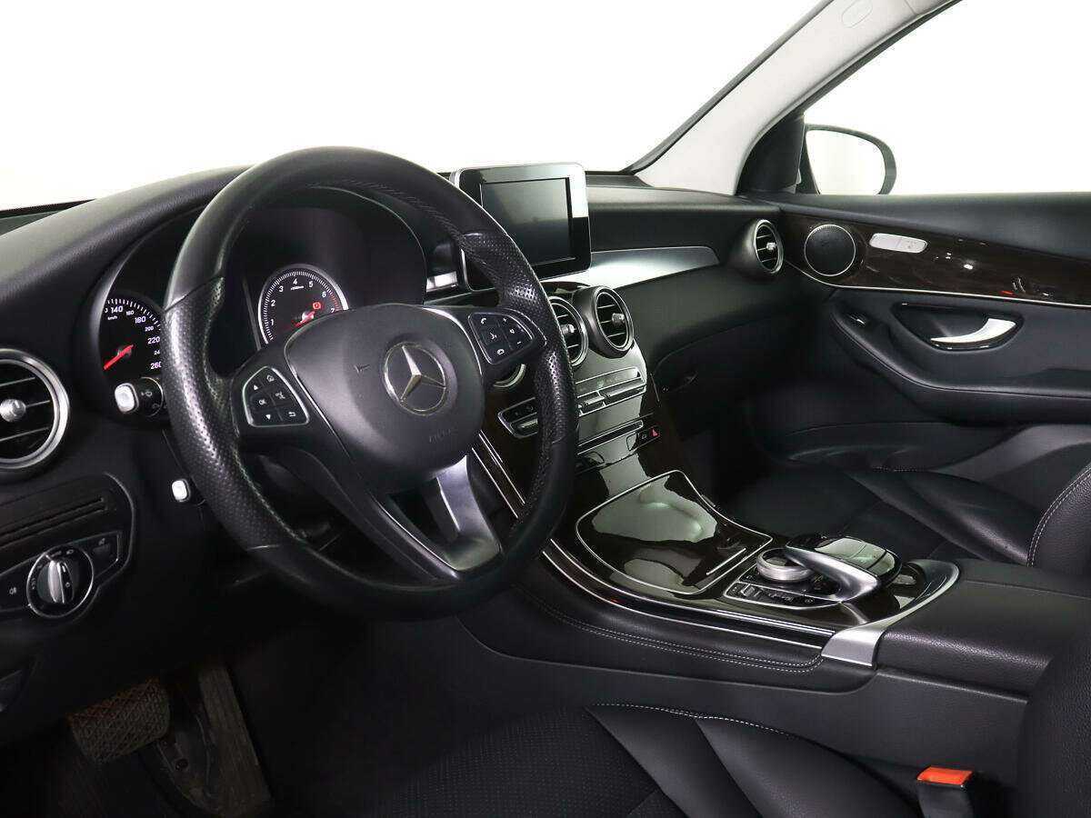 Купить Mercedes-Benz GLC с пробегом. Фото: #12