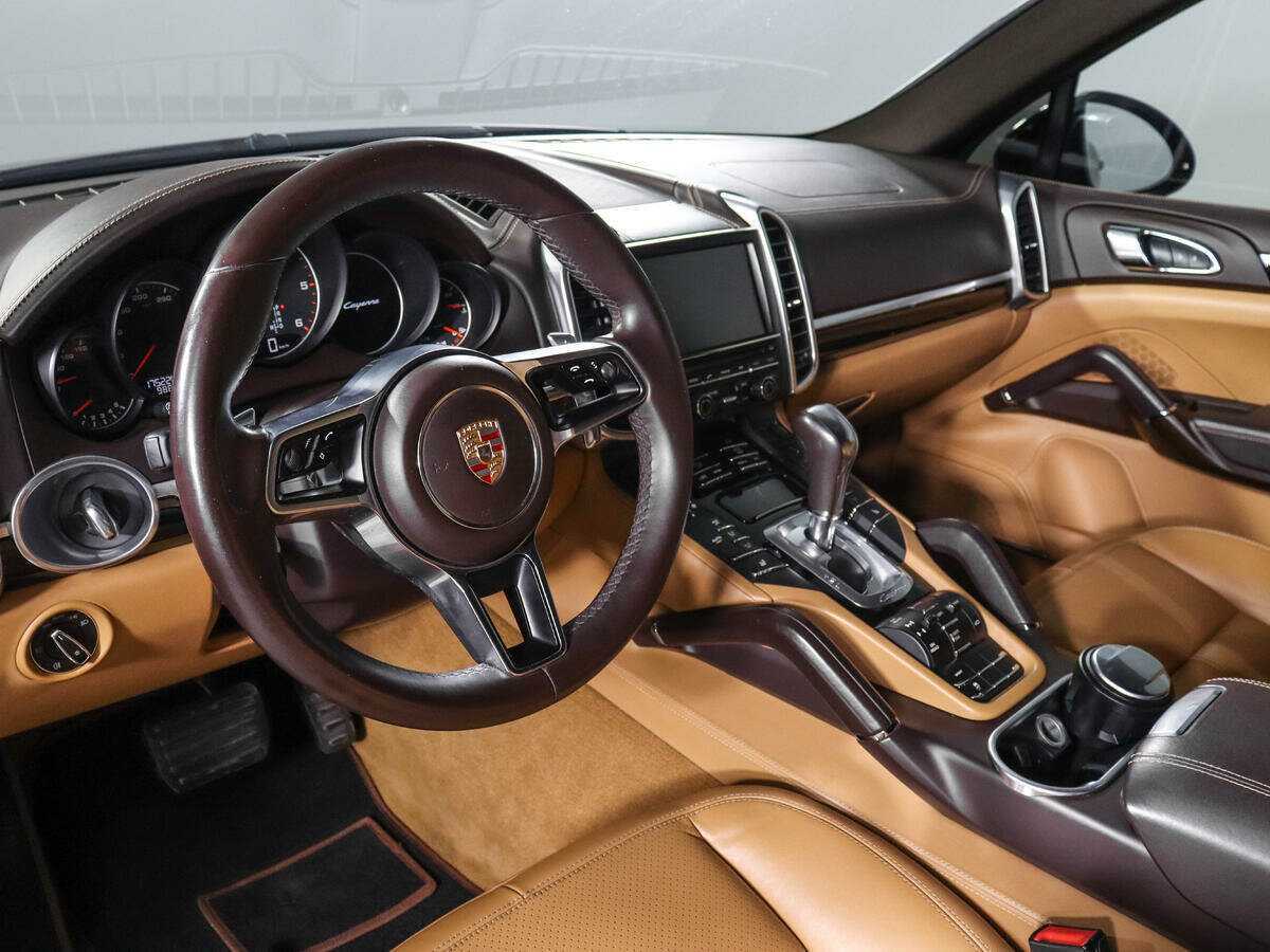 Купить Porsche Cayenne с пробегом. Фото: #11
