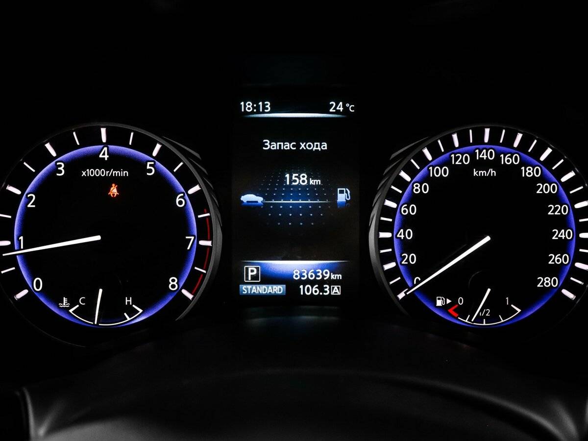 Купить Infiniti Q50 с пробегом. Фото: #10