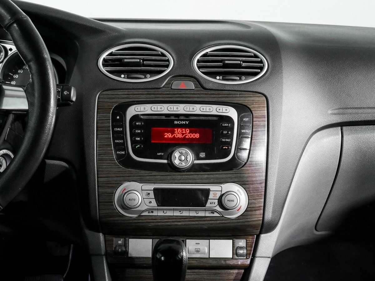 Купить Ford Focus с пробегом. Фото: #9