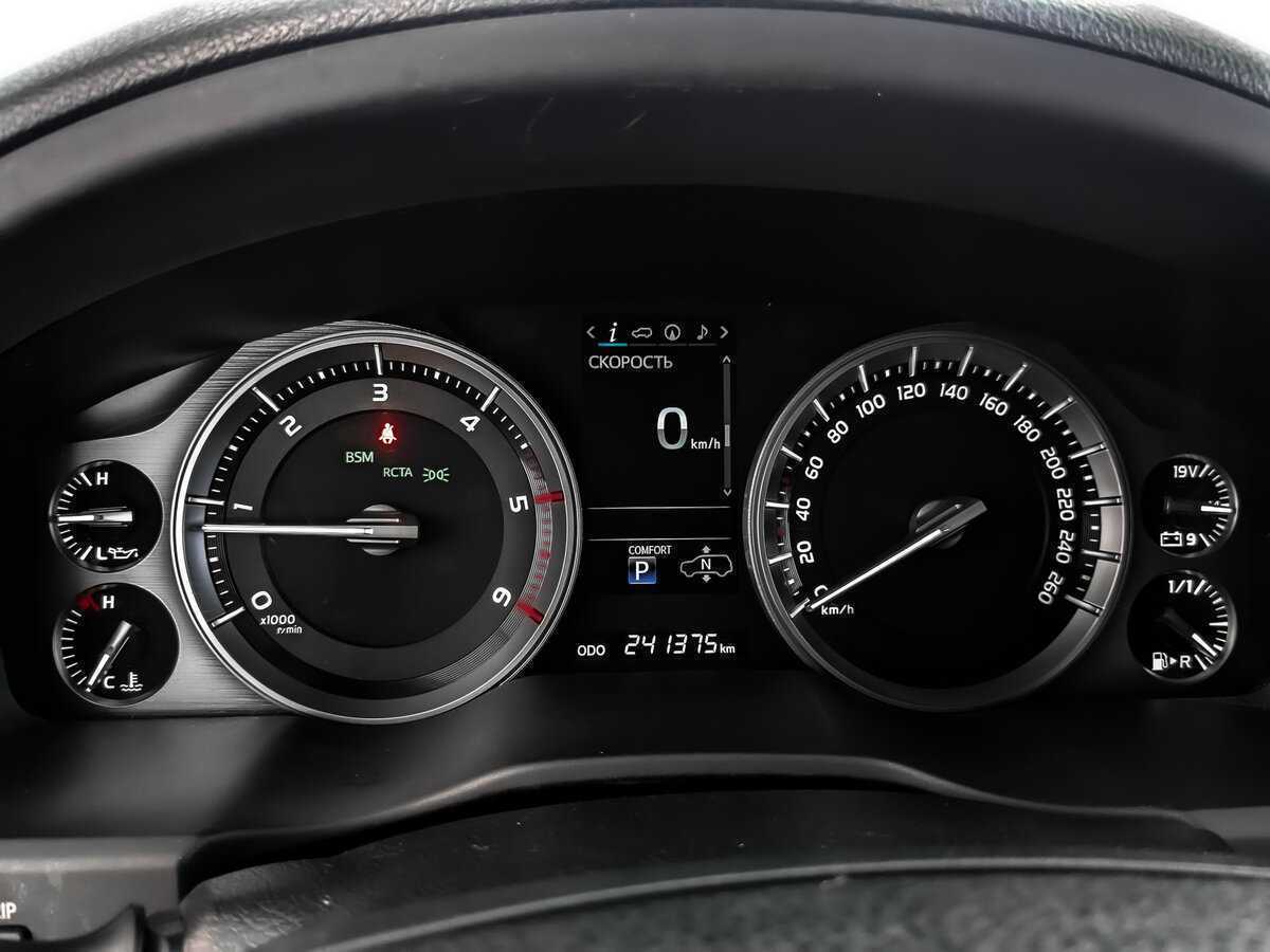 Купить Toyota Land Cruiser с пробегом. Фото: #11
