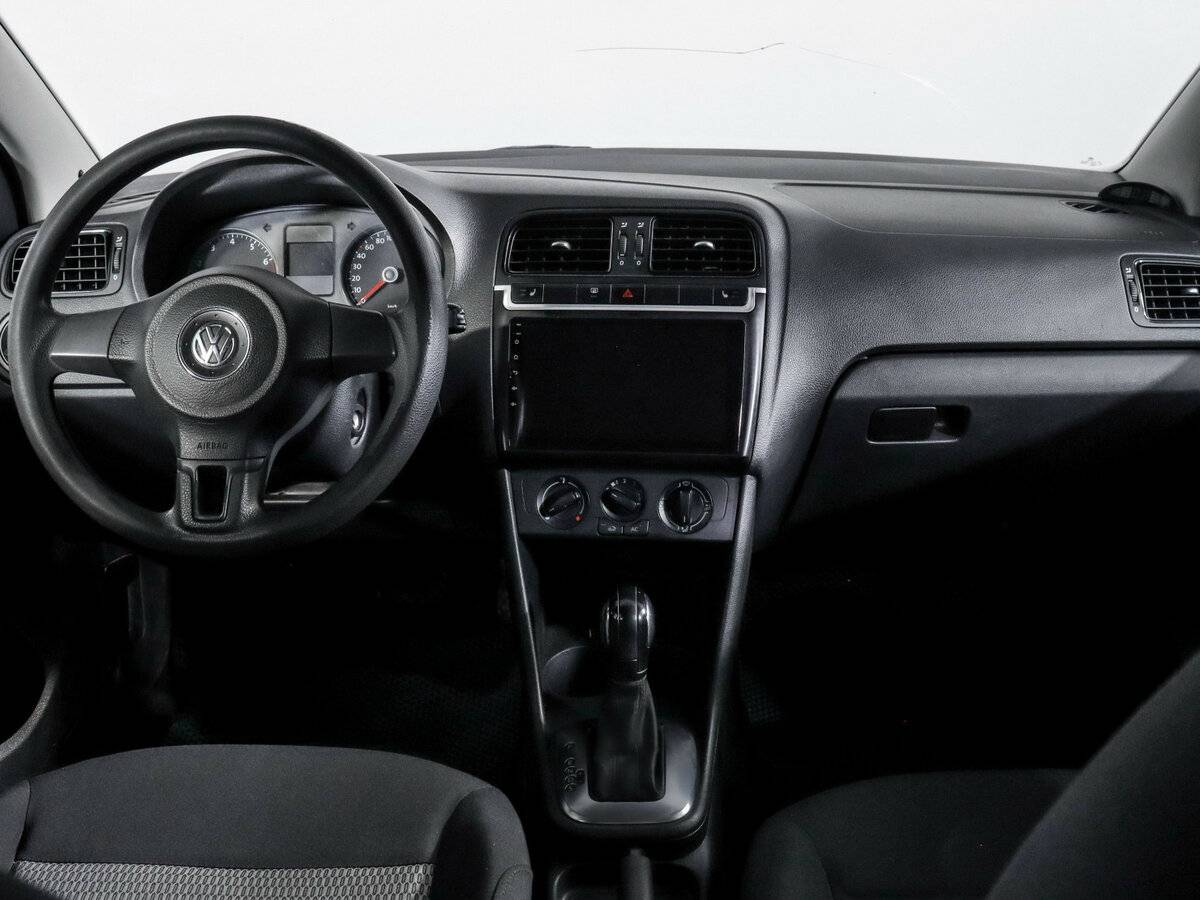 Купить Volkswagen Polo с пробегом. Фото: #9