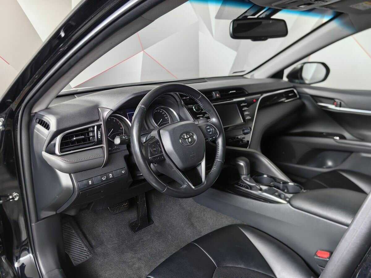 Купить Toyota Camry с пробегом. Фото: #13