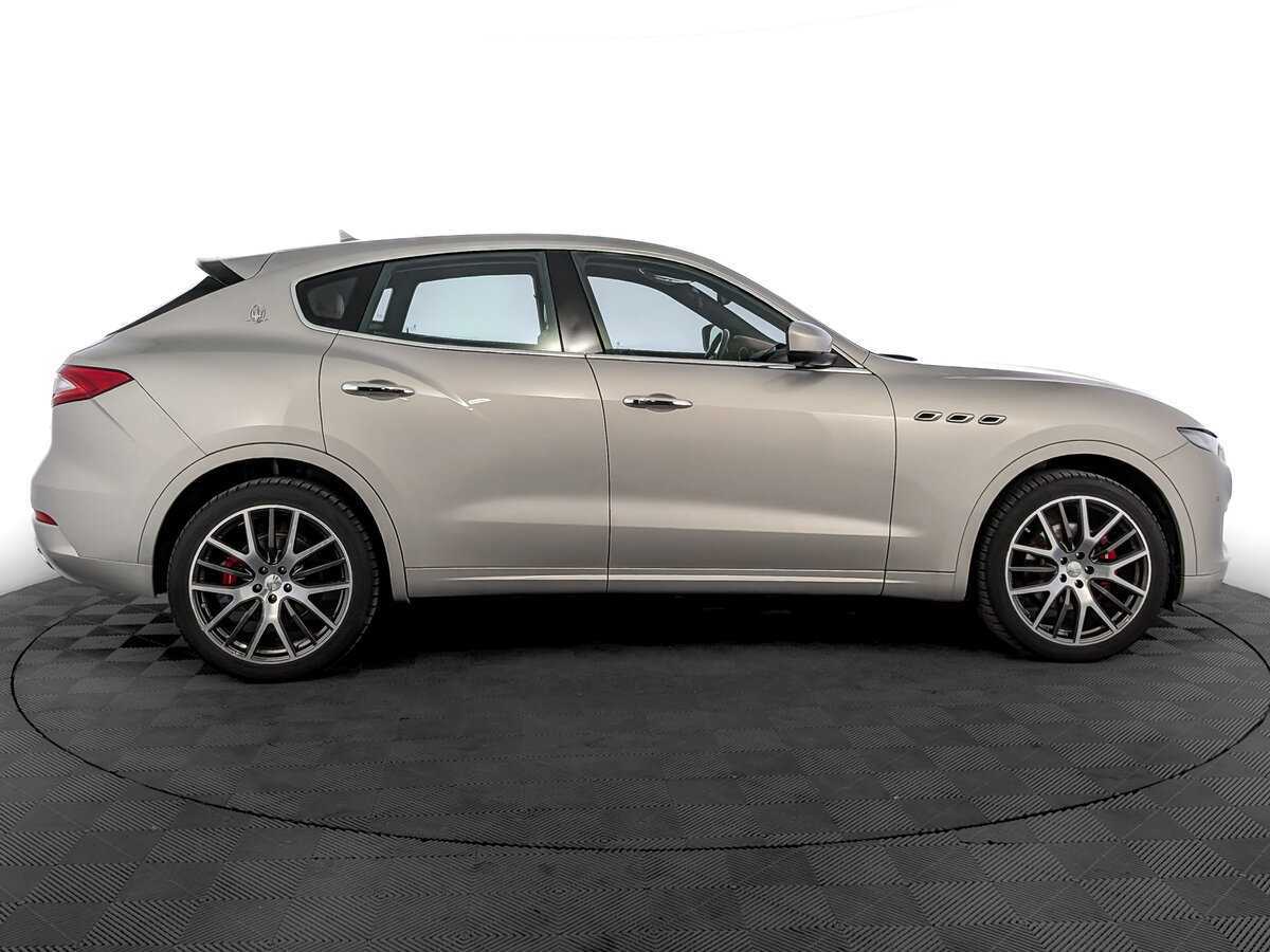 Купить Maserati Levante с пробегом. Фото: #3
