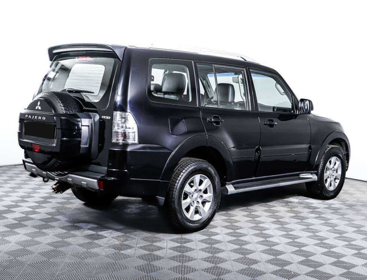 Купить Mitsubishi Pajero с пробегом. Фото: #4