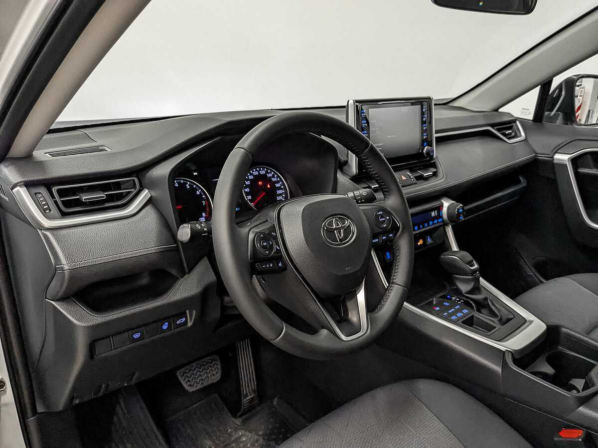 Купить Toyota RAV4 с пробегом. Фото: #14