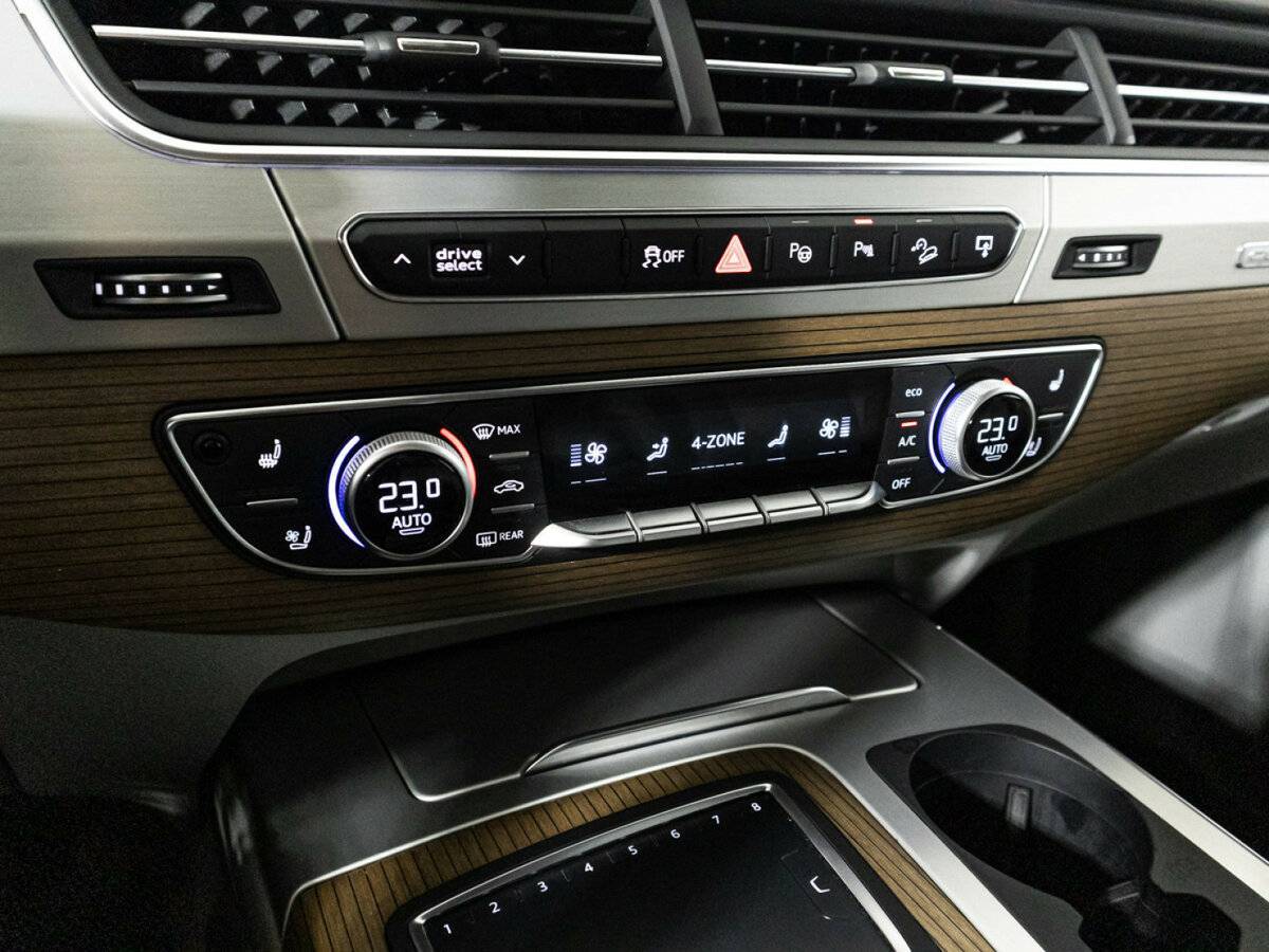 Купить Audi Q7 с пробегом. Фото: #17
