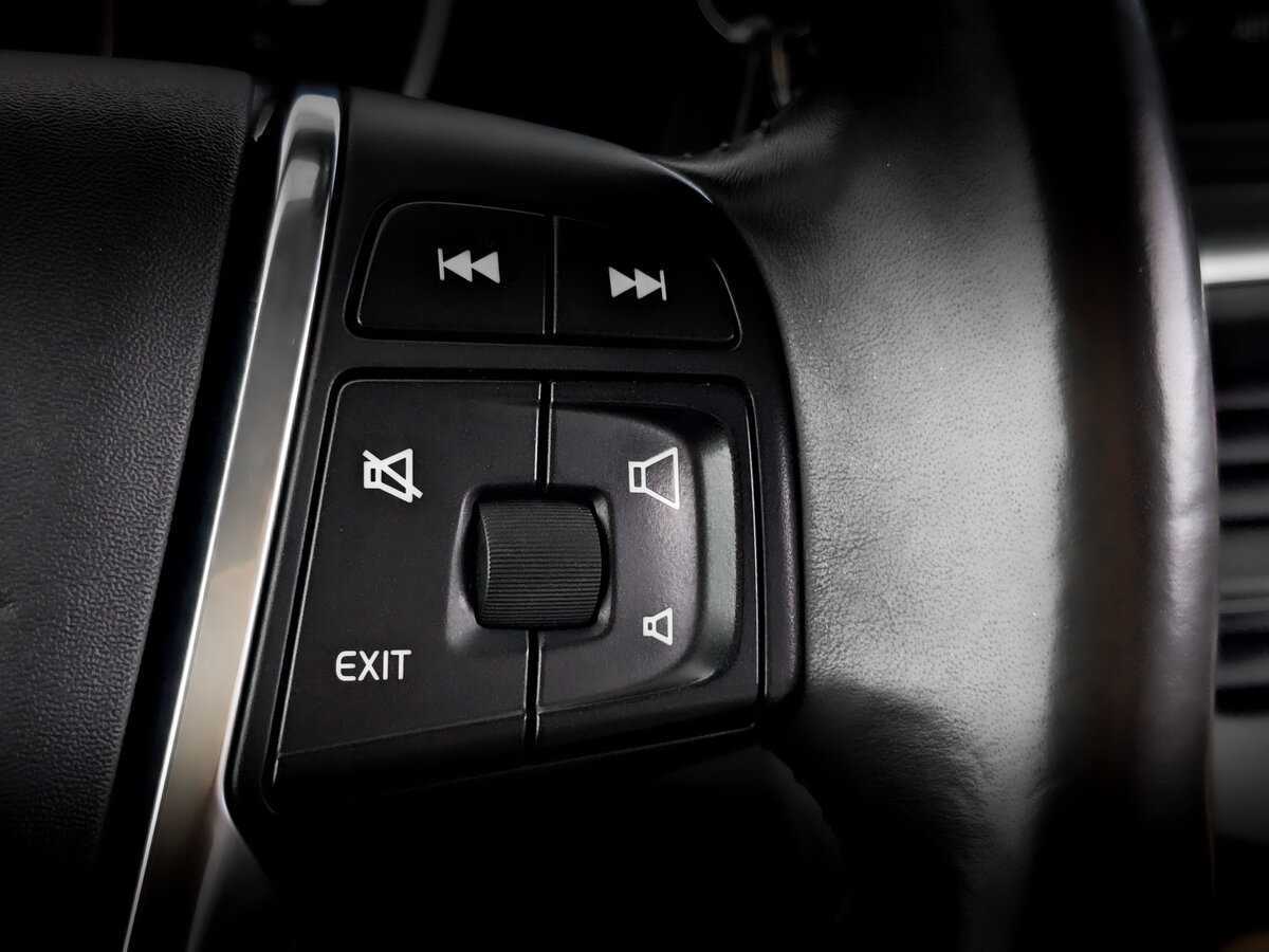 Купить Volvo V40 с пробегом. Фото: #28