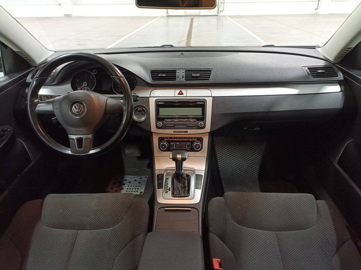 Купить Volkswagen Passat с пробегом. Фото: #13