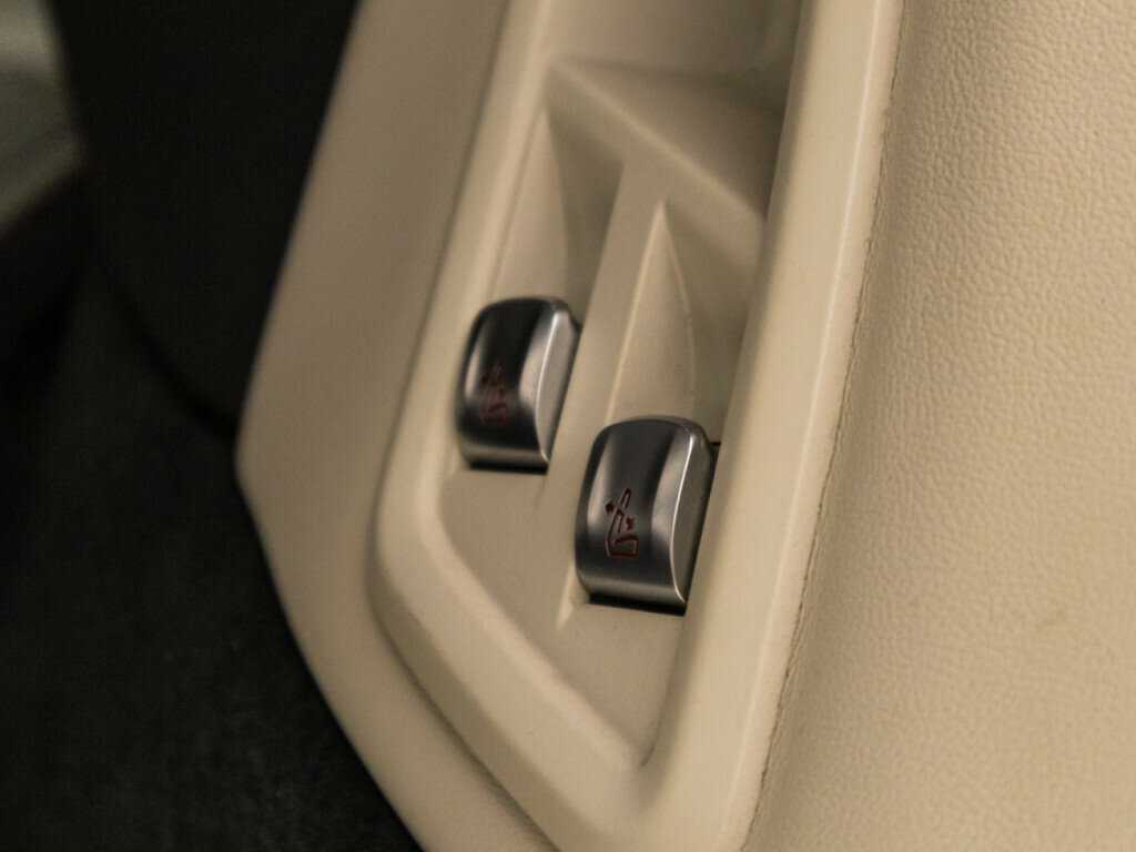 Купить BMW X7 с пробегом. Фото: #29