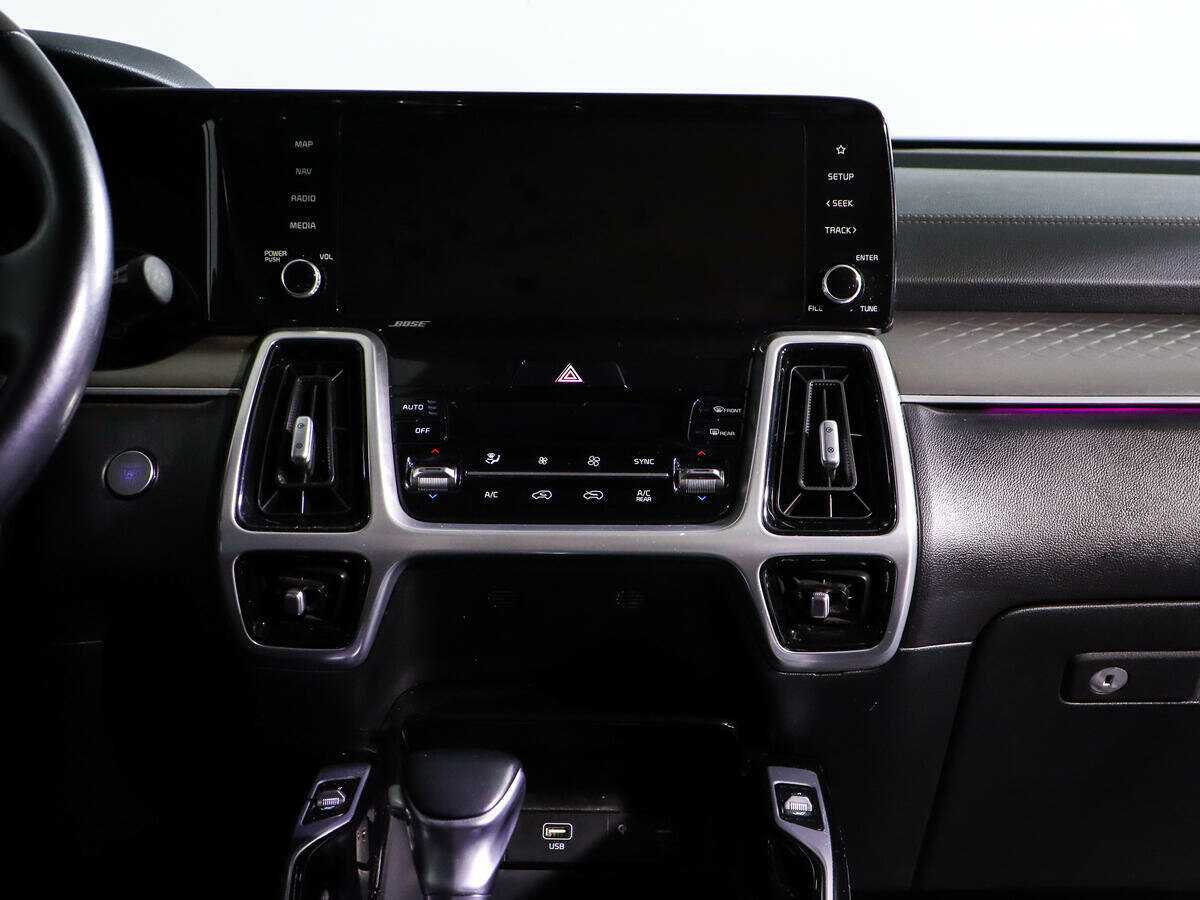 Купить Kia Sorento с пробегом. Фото: #10