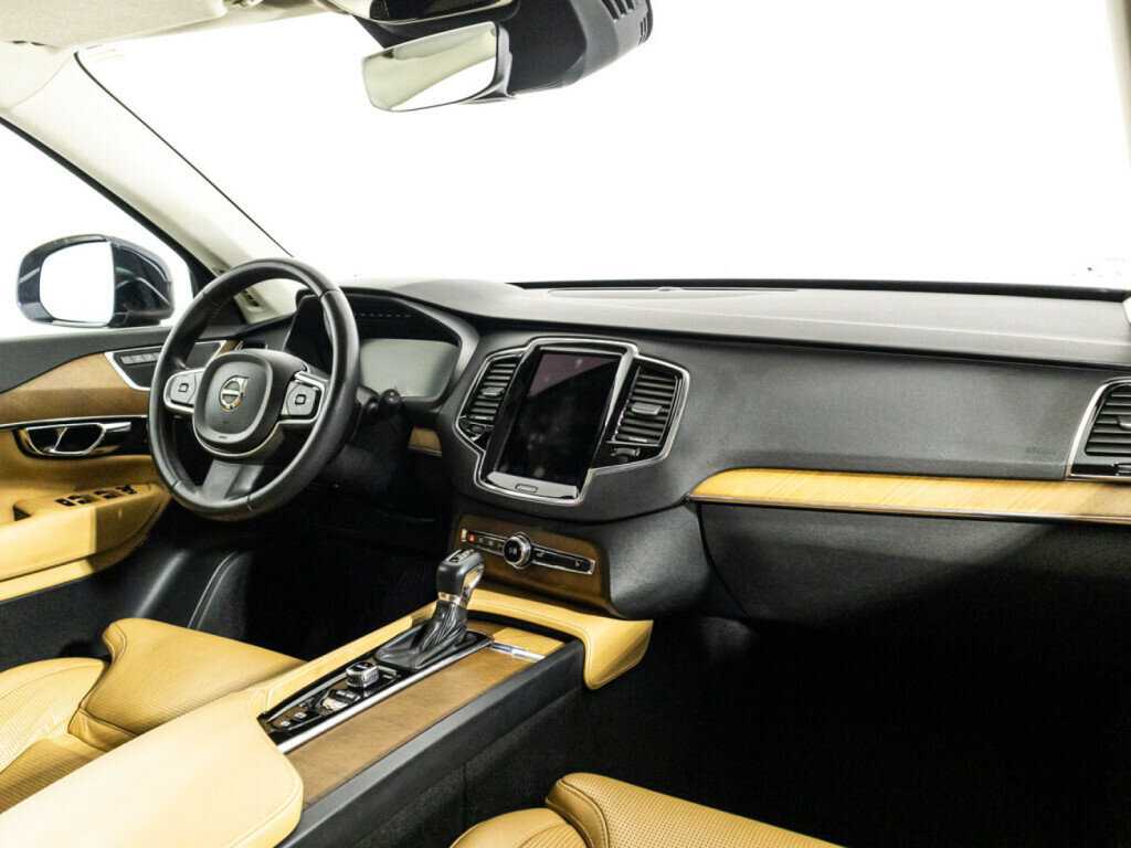 Купить Volvo XC90 с пробегом. Фото: #8