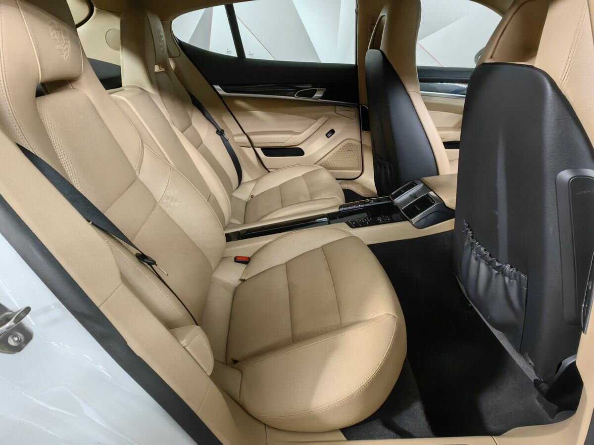 Купить Porsche Panamera с пробегом. Фото: #11