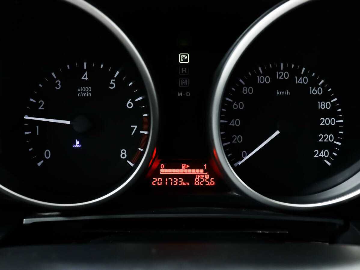 Купить Mazda 5 с пробегом. Фото: #7