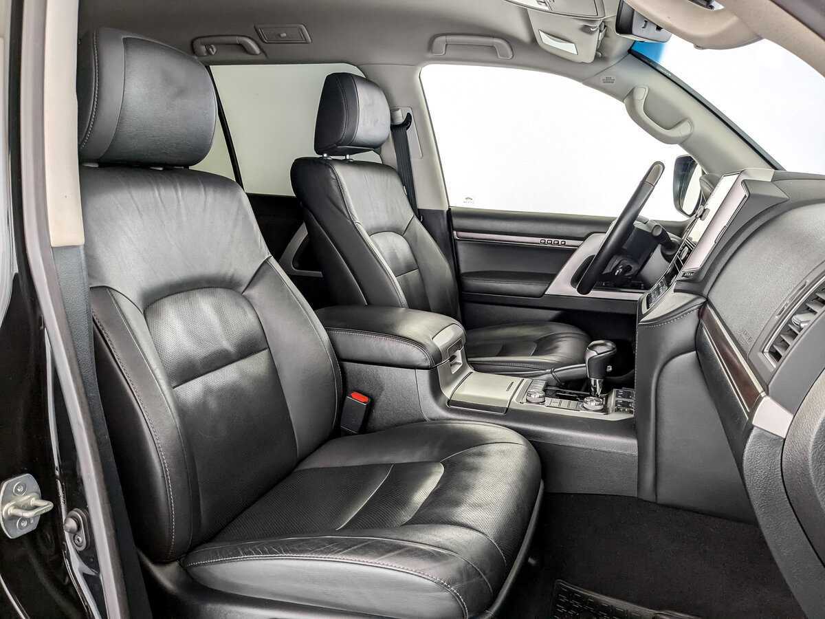 Купить Toyota Land Cruiser с пробегом. Фото: #23