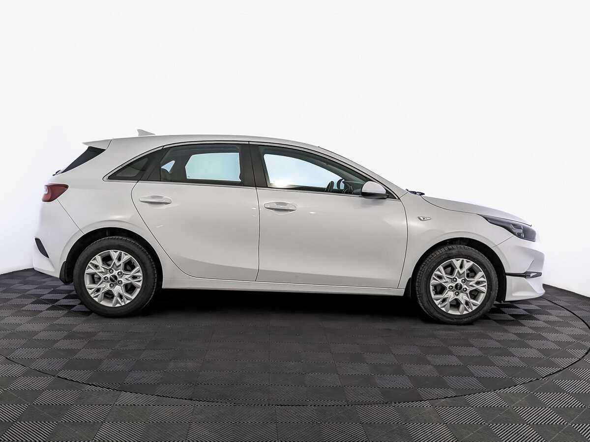 Купить Kia Ceed с пробегом. Фото: #3