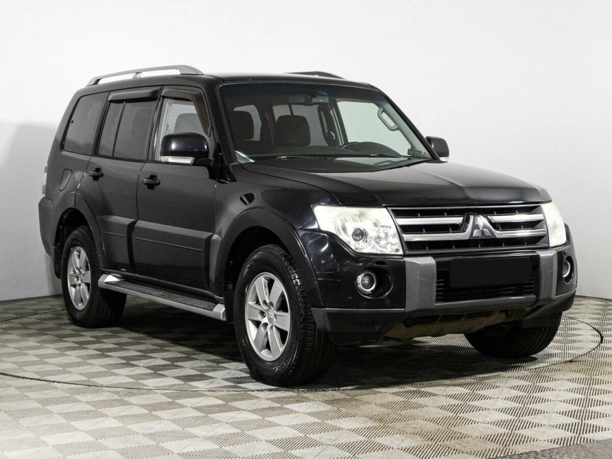 Купить Mitsubishi Pajero с пробегом. Фото: #2