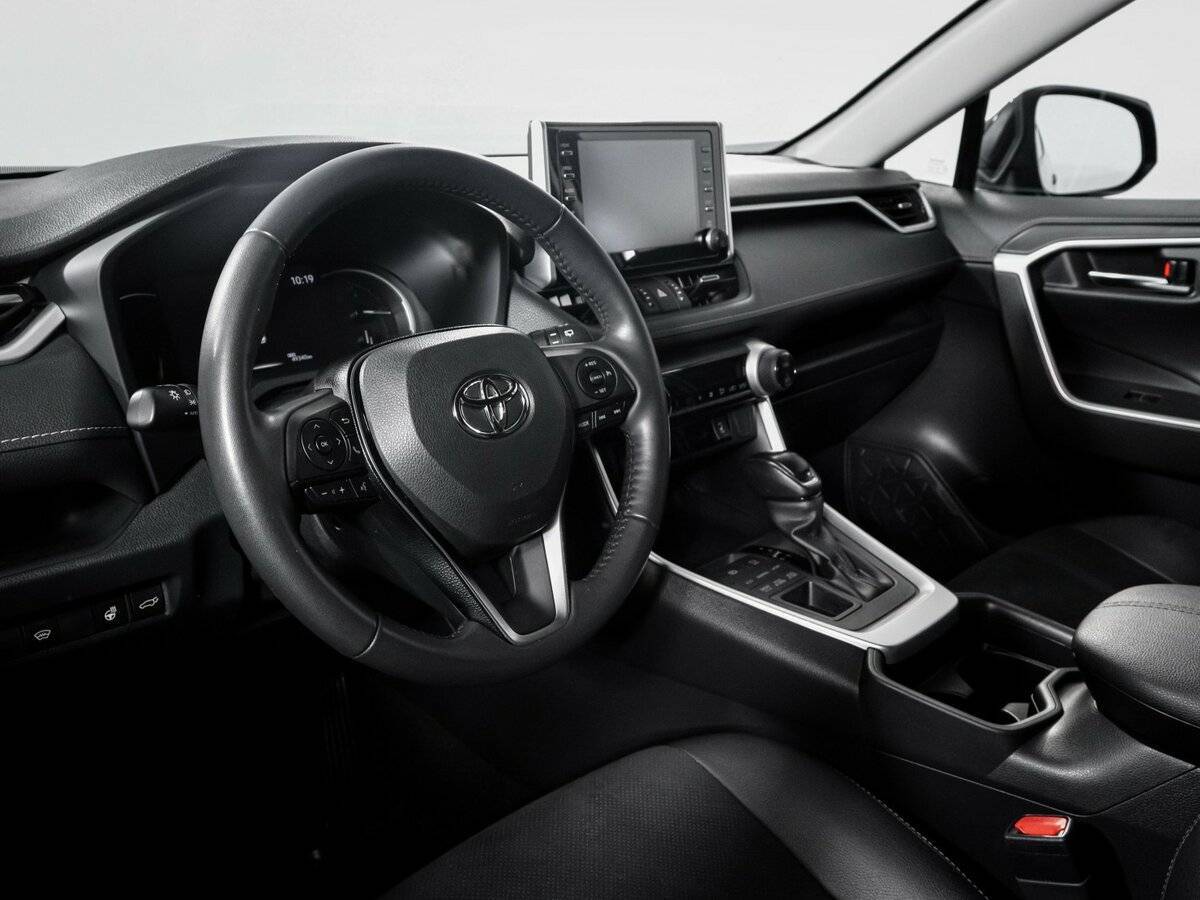 Купить Toyota RAV4 с пробегом. Фото: #13