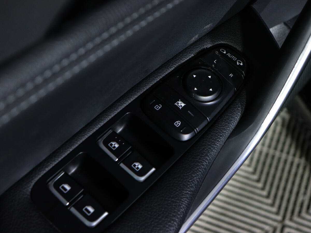 Купить Kia Stinger с пробегом. Фото: #14