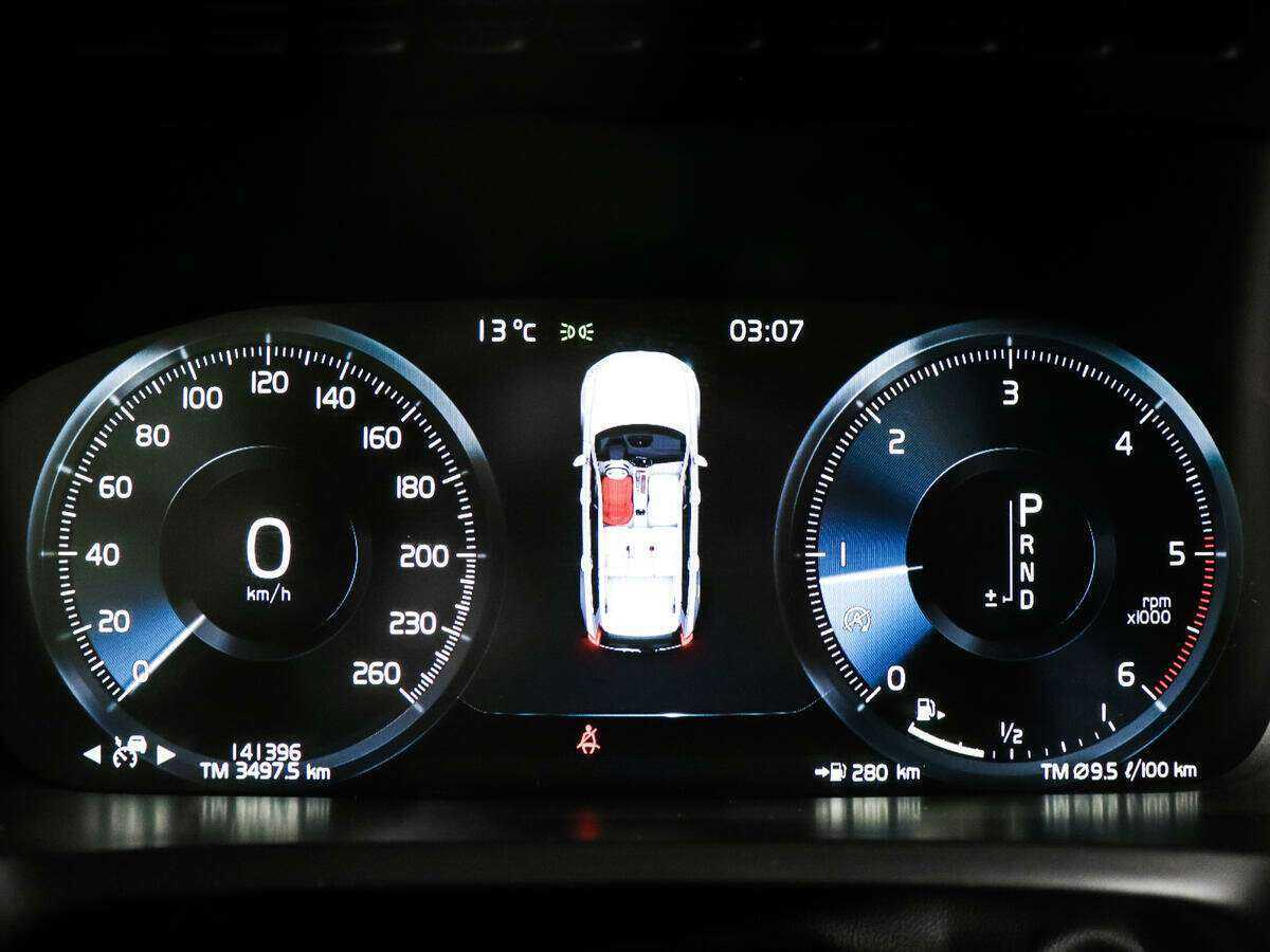 Купить Volvo XC90 с пробегом. Фото: #9