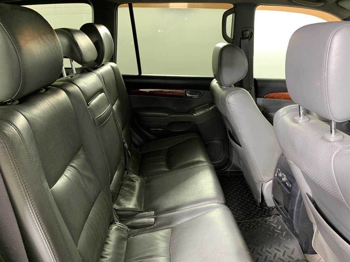 Купить Toyota Land Cruiser Prado с пробегом. Фото: #17