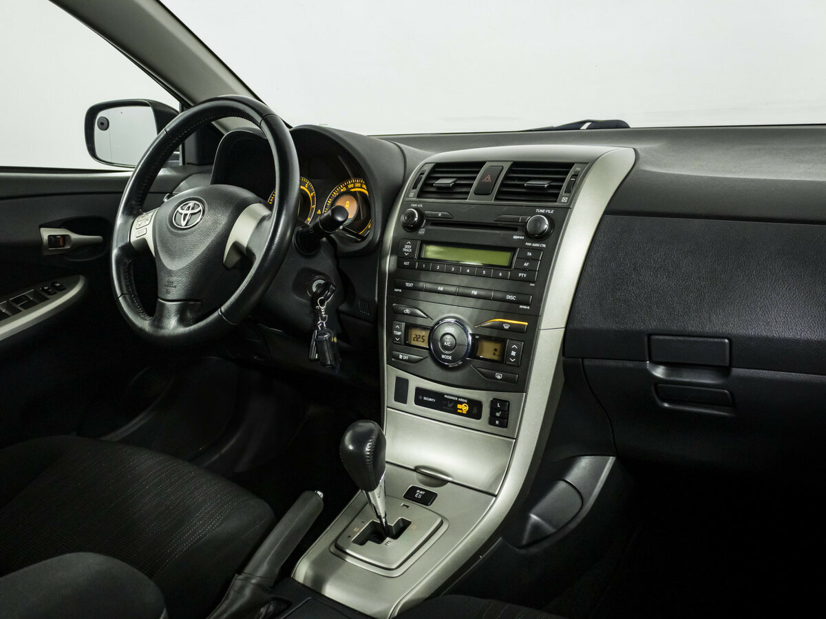 Купить Toyota Corolla с пробегом. Фото: #7