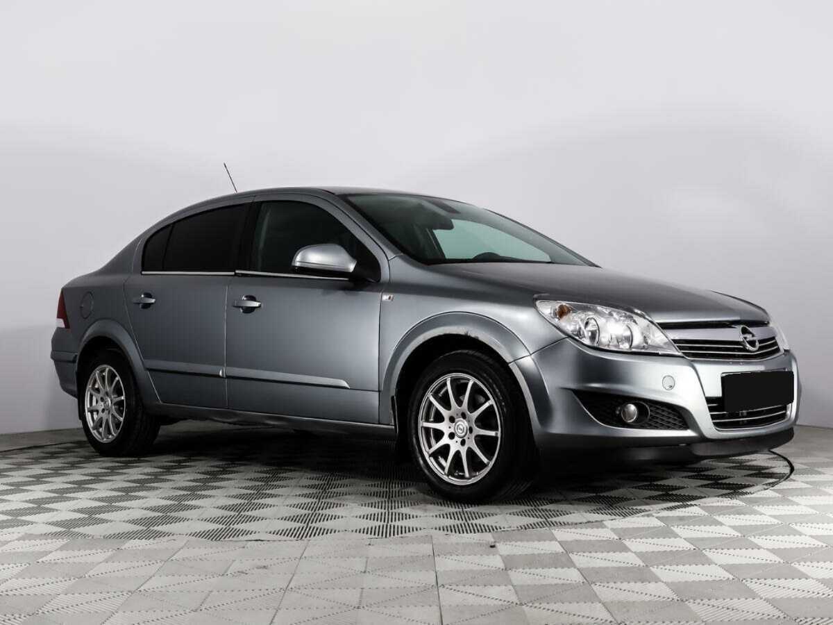 Купить Opel Astra с пробегом. Фото: #2
