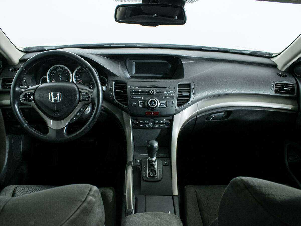 Купить Honda Accord с пробегом. Фото: #11