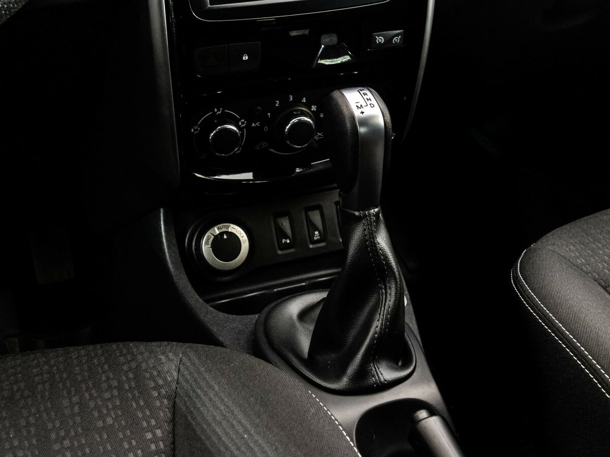 Купить Nissan Terrano с пробегом. Фото: #9