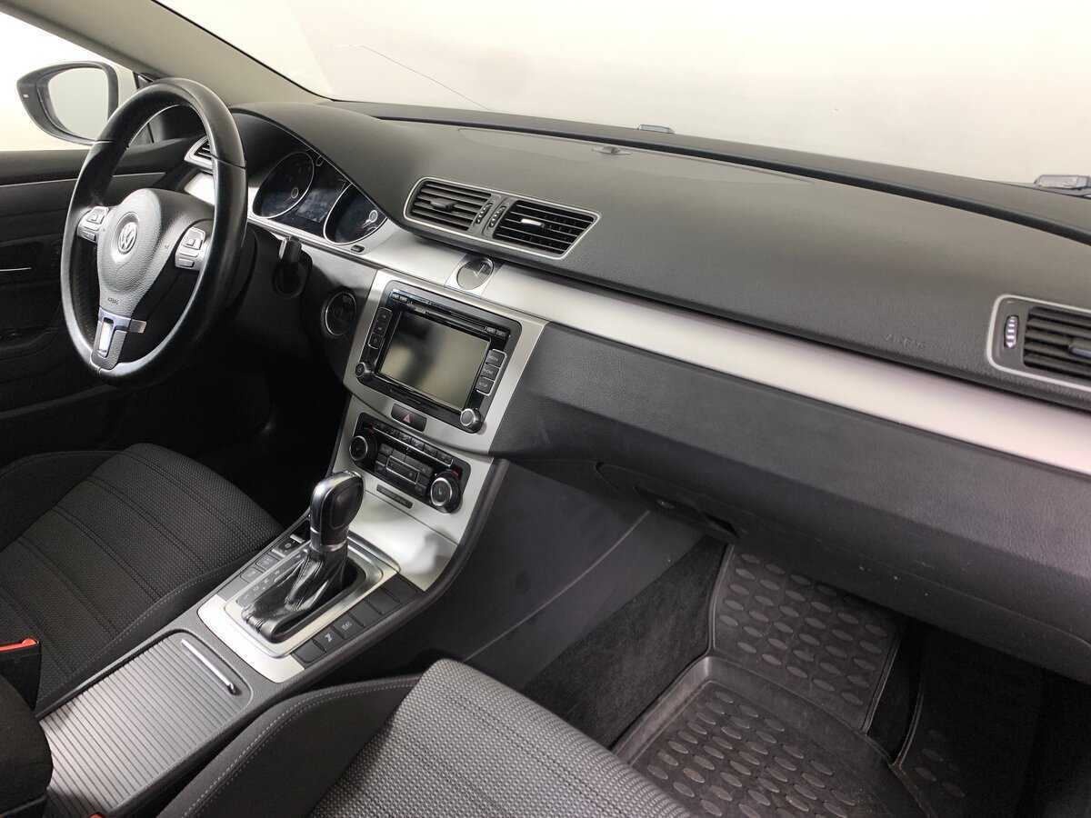Купить Volkswagen Passat CC с пробегом. Фото: #13