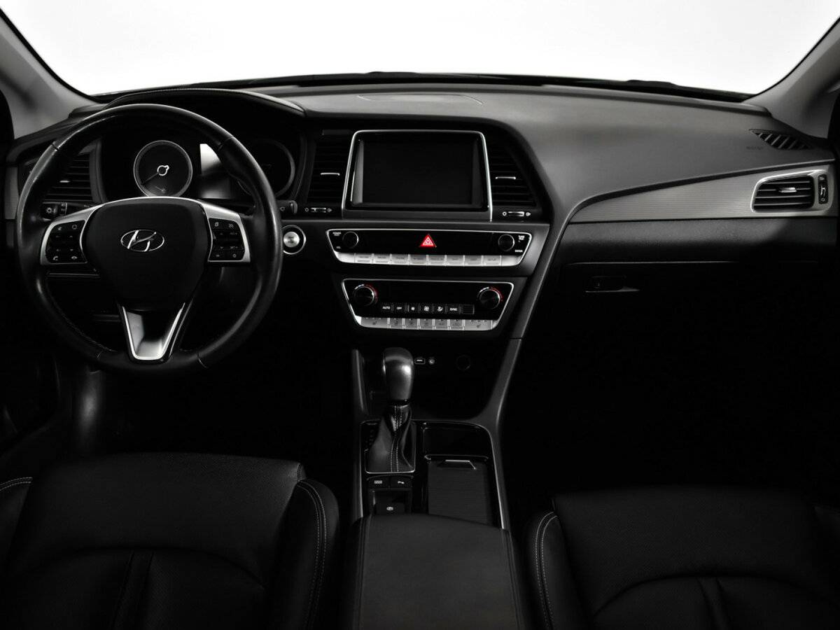 Купить Hyundai Sonata с пробегом. Фото: #12