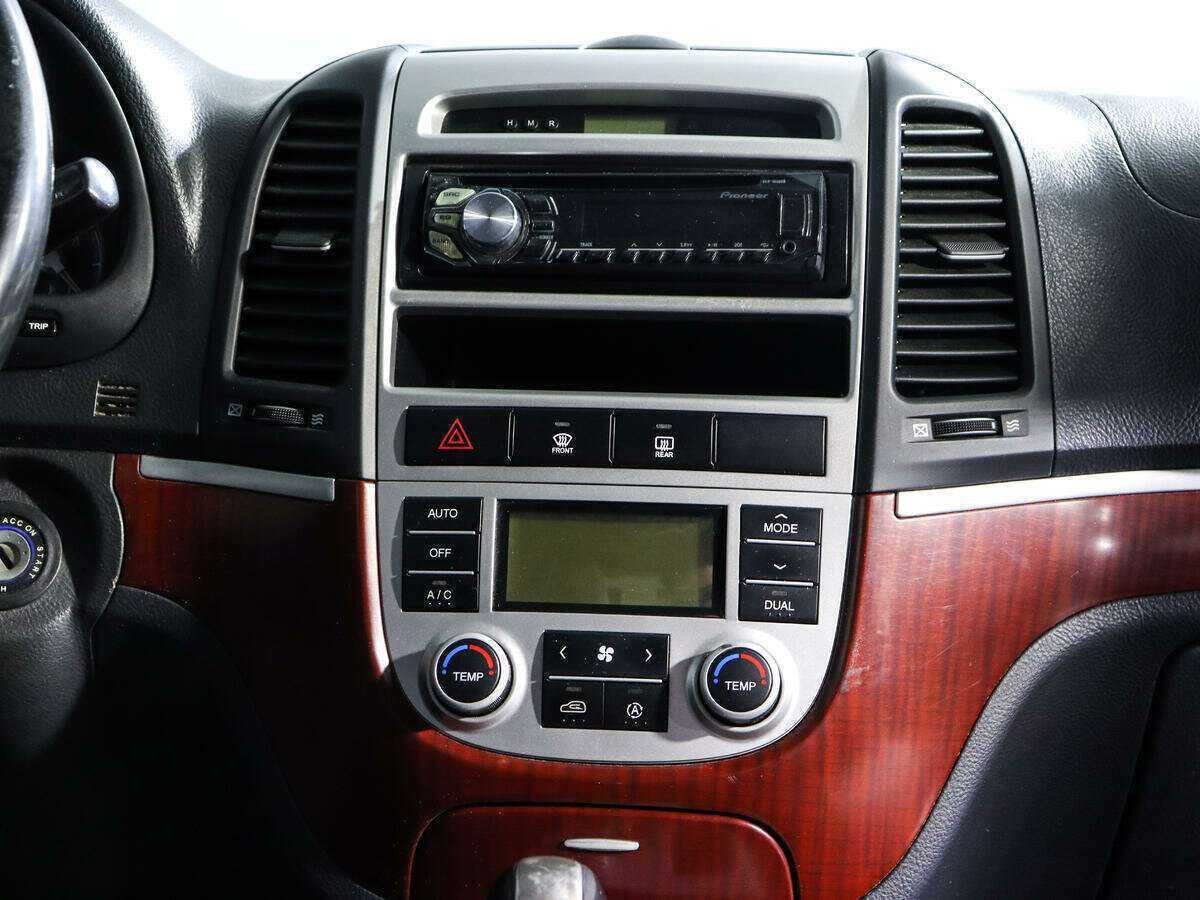 Купить Hyundai Santa Fe с пробегом. Фото: #12