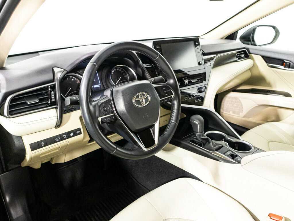 Купить Toyota Camry с пробегом. Фото: #10