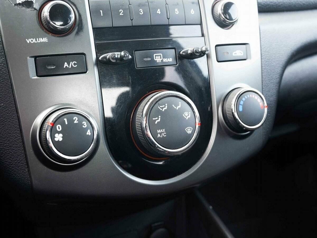 Купить Kia Cerato с пробегом. Фото: #17