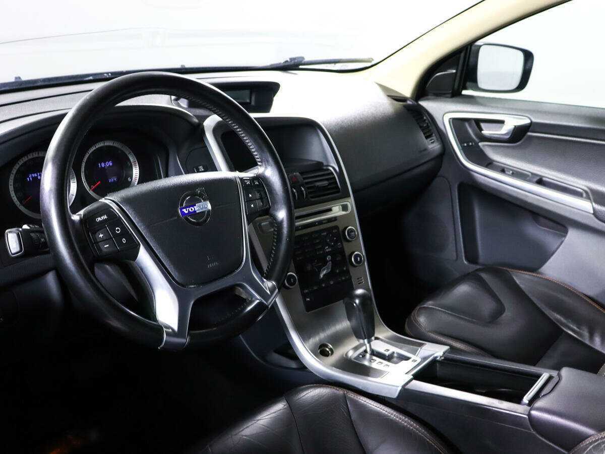 Купить Volvo XC60 с пробегом. Фото: #11