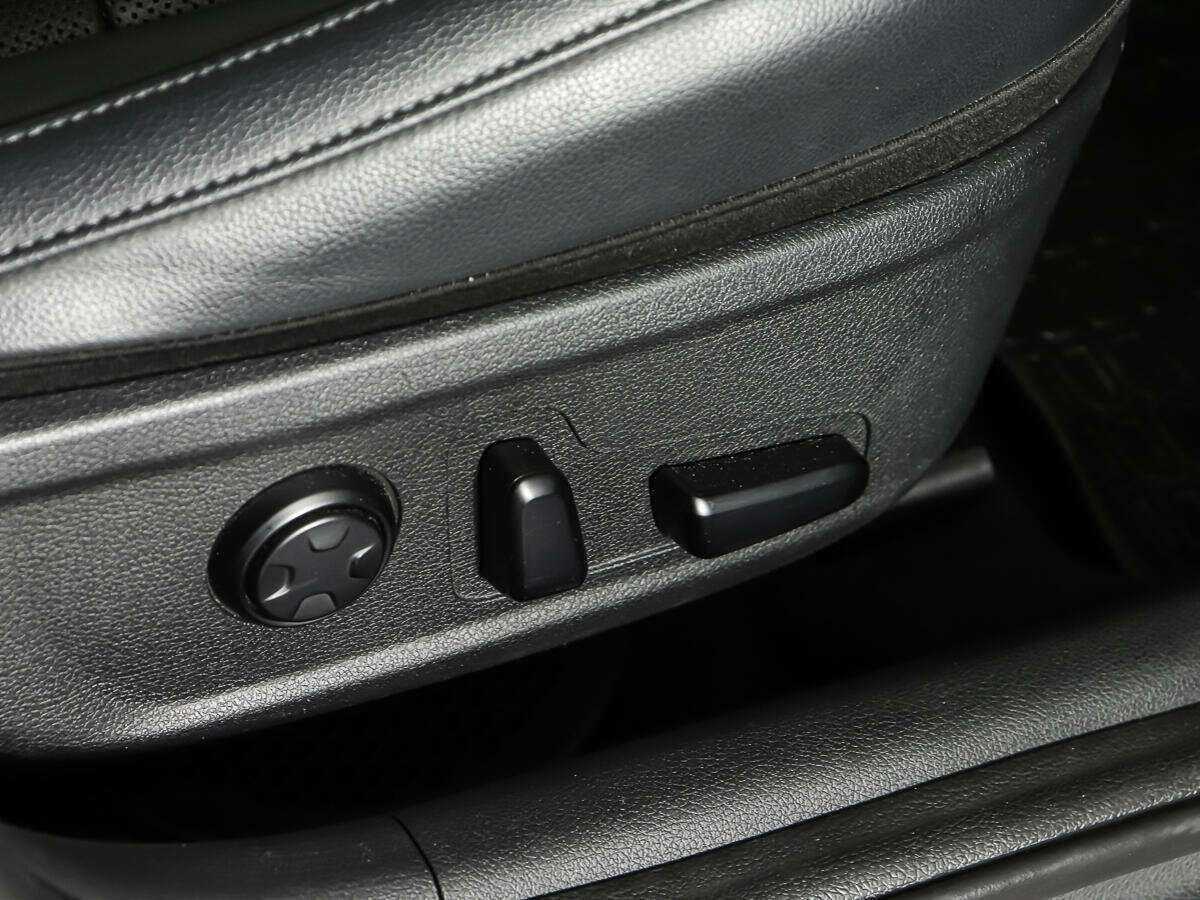 Купить Kia Stinger с пробегом. Фото: #13