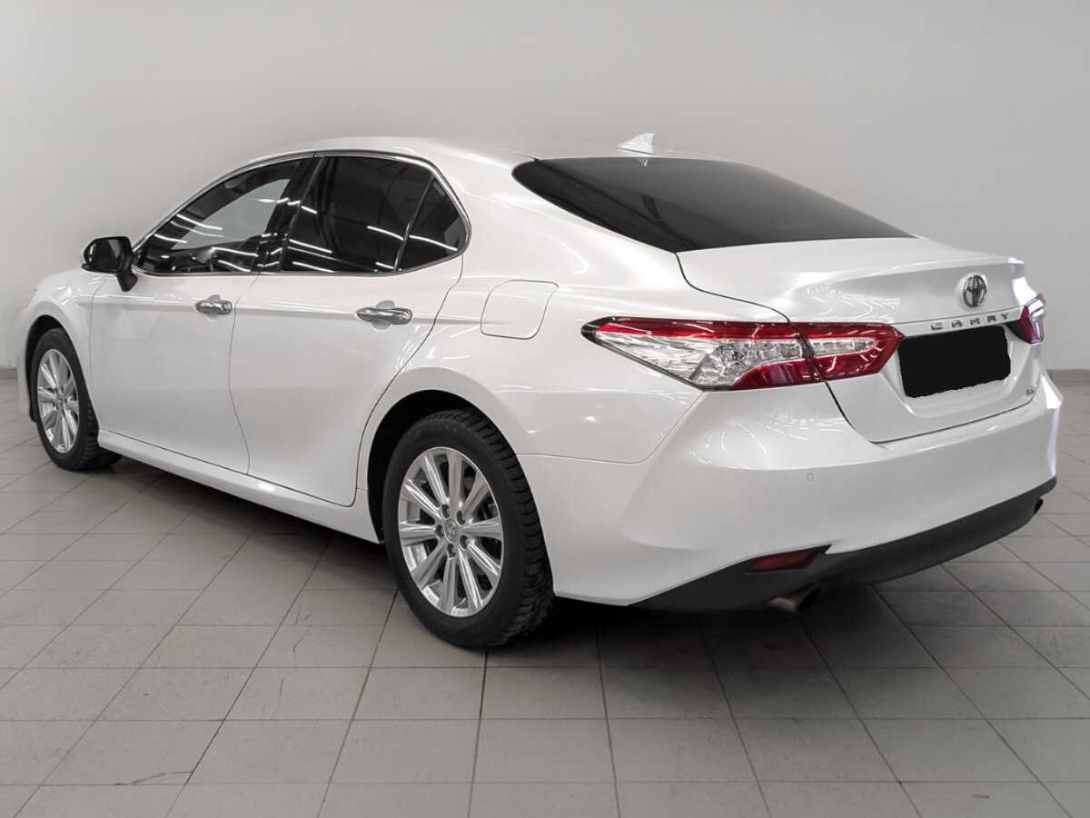 Купить Toyota Camry с пробегом. Фото: #6