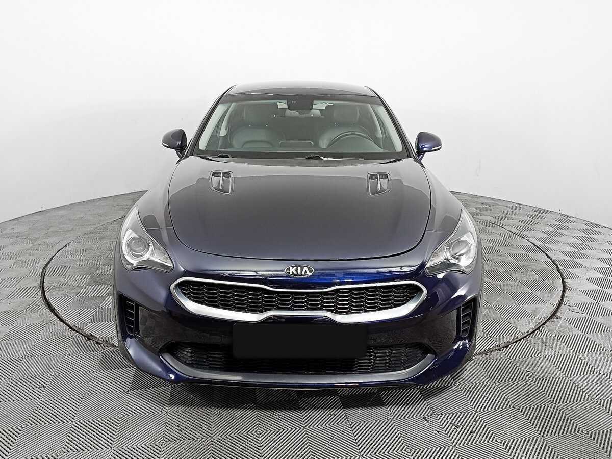 Купить Kia Stinger с пробегом. Фото: #1