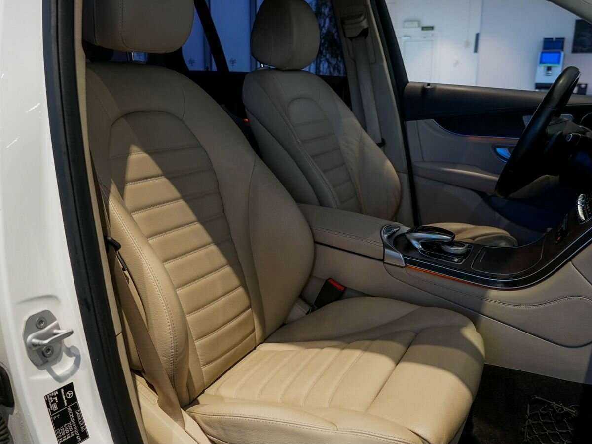 Купить Mercedes-Benz GLC с пробегом. Фото: #7