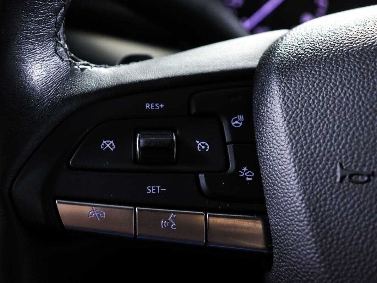 Купить Cadillac XT4 с пробегом. Фото: #24