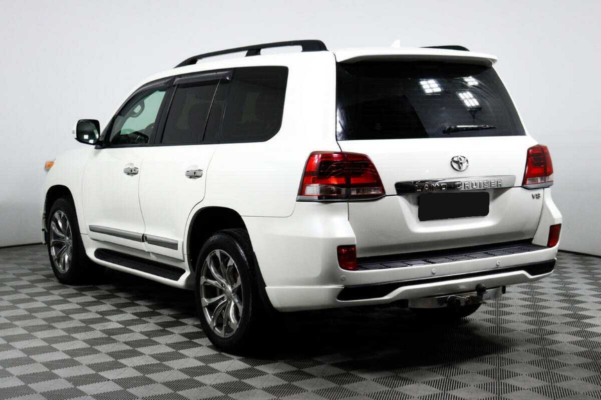 Купить Toyota Land Cruiser с пробегом. Фото: #4