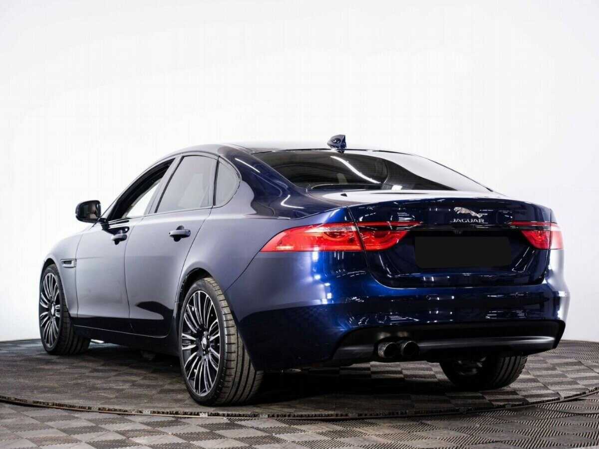 Купить Jaguar XF с пробегом. Фото: #3
