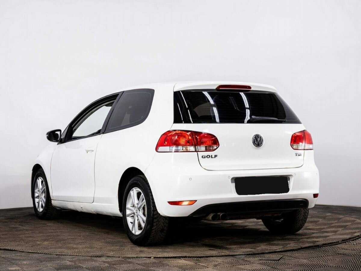 Купить Volkswagen Golf с пробегом. Фото: #3