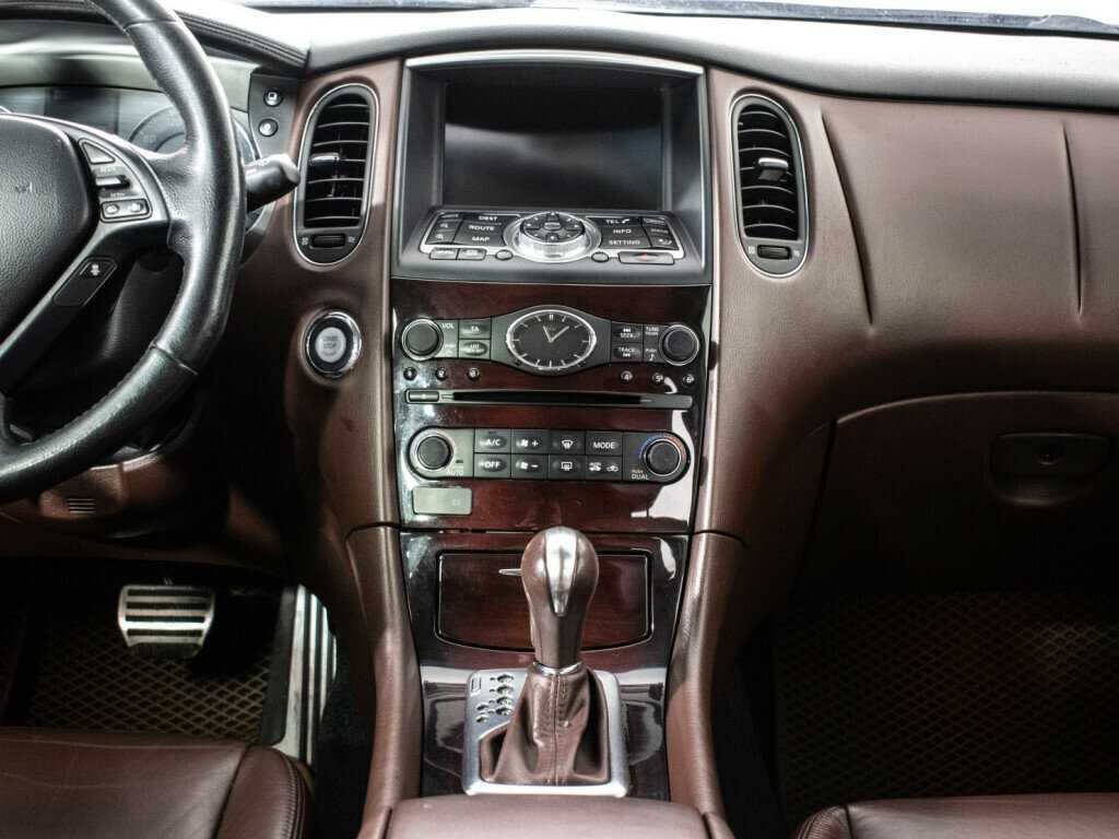 Купить Infiniti EX с пробегом. Фото: #10