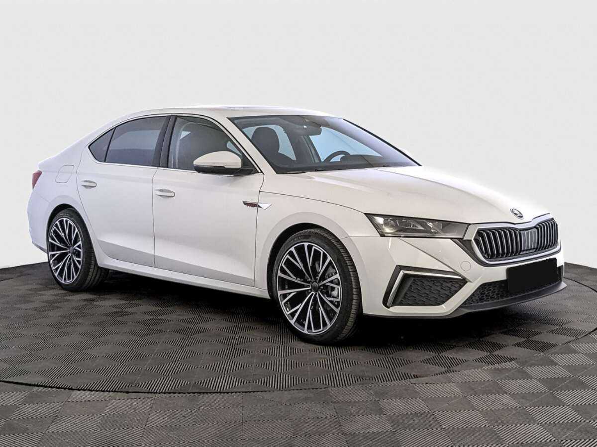 Купить Skoda Octavia с пробегом. Фото: #2