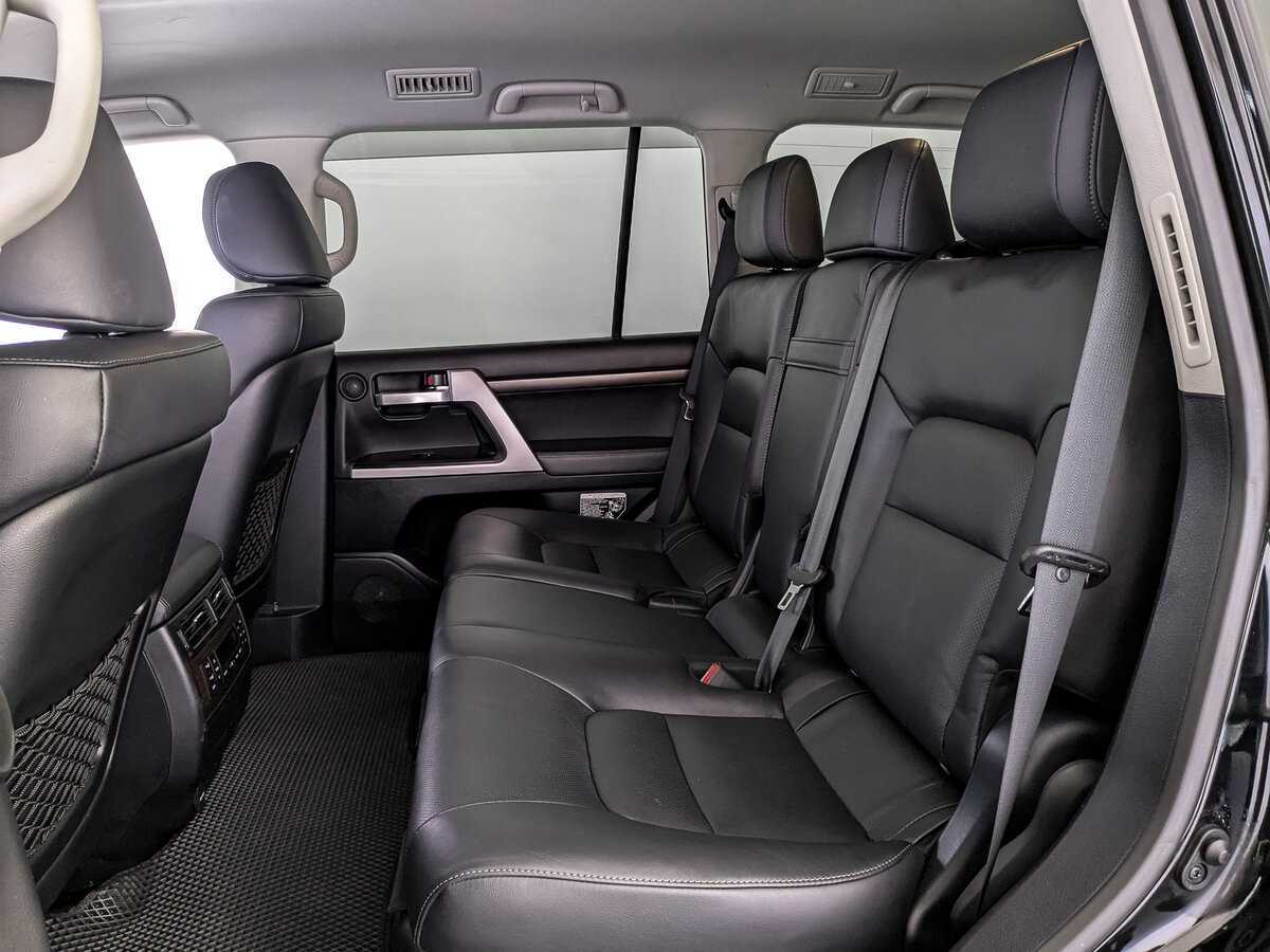 Купить Toyota Land Cruiser с пробегом. Фото: #15