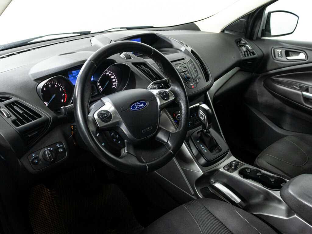 Купить Ford Kuga с пробегом. Фото: #10